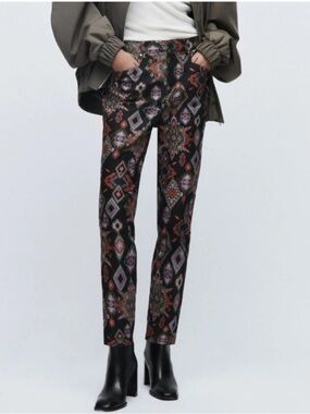 Zara Black Straight-Leg Pants with Multicolor Geo Floral Print
